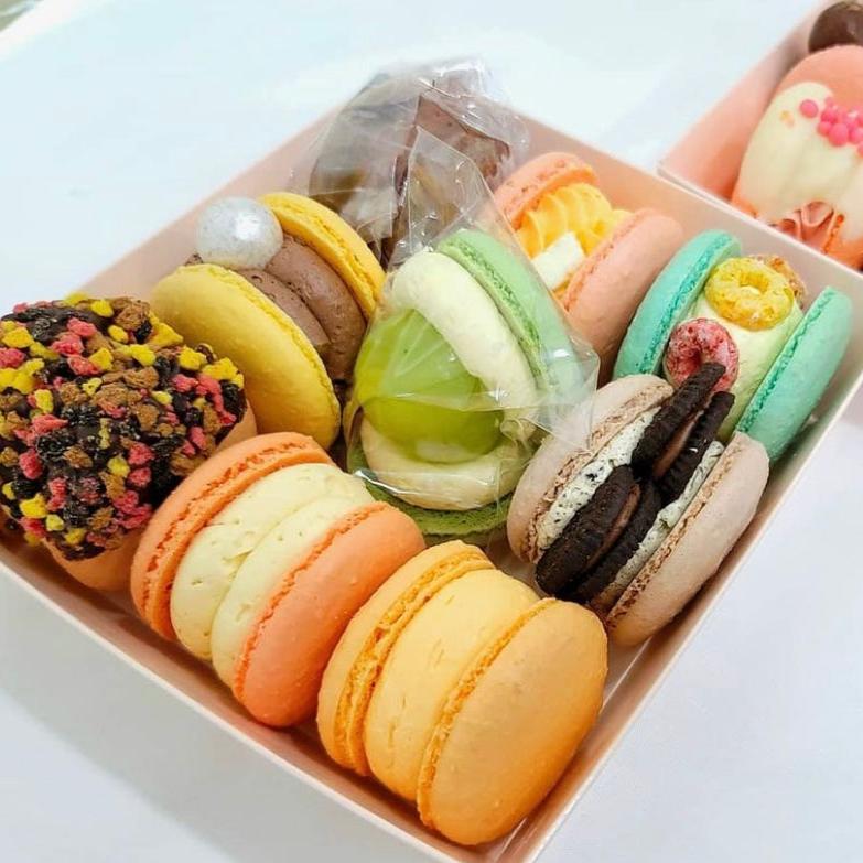 K-Style Macaron (PRE-ORDER)